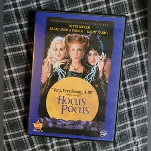 ⭐️Hocus Pocus DVD⭐️